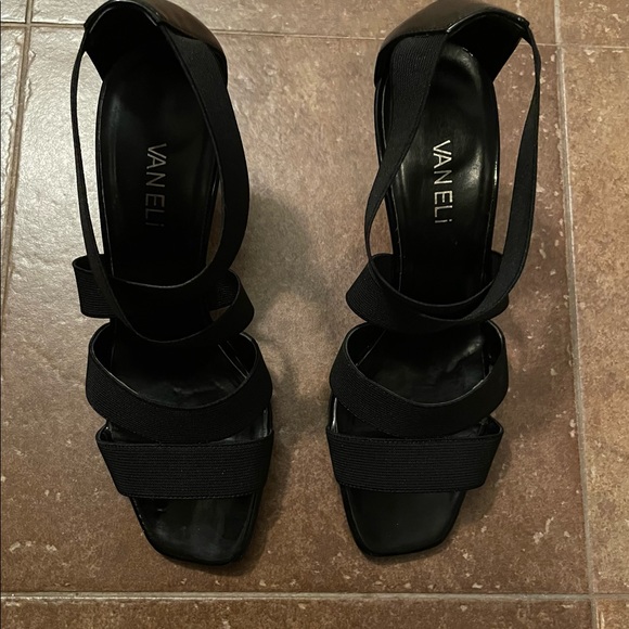 Vaneli Tara Black 3” Heel Sandal - Size 8 - Picture 6 of 7